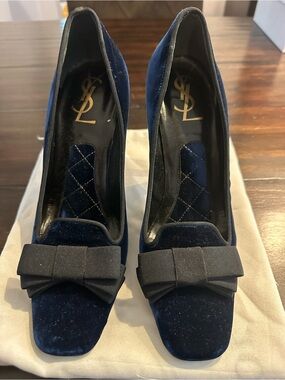 Saint Laurent Navy Velvet Bow Pumps with Grosgrain Bow